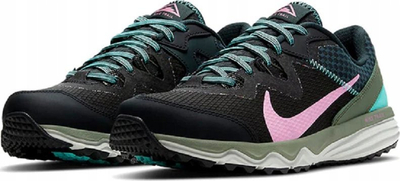 Atlete trail Nike Juniper Trail për goca, taban gome, amortizim i lehtë, të zeza