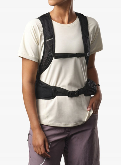 Shpinë turistike Salomon Trailblazer 20, 20L, me rrip beli, e zezë