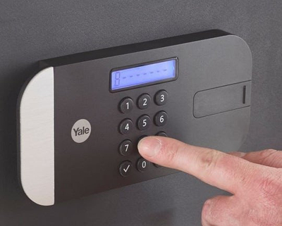 Сеф Yale Maximum Security Professional Safe, висок степен на сигурност, моторизирано заклучување, црн