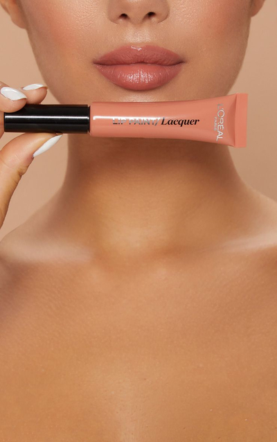 Buzëkuq i lëngshëm L'Oreal Paris Lacquer 101, Gone with the Nude