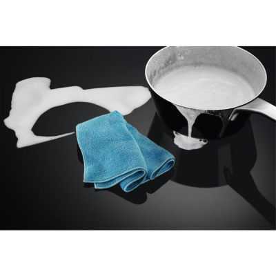 Plitë me induksion Electrolux EIV83443BW, 80cm, me butona me prekje, e zezë