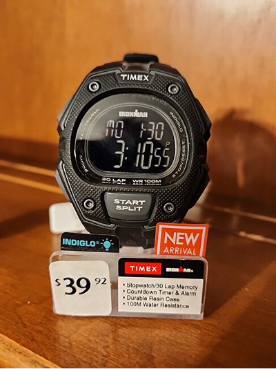 Orë dore për meshkuj Timex Ironman Triathlon TW5M48600, e zezë