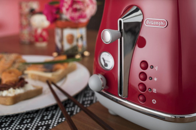 Toaster DeLonghi Icona Capitals CTOC 2103.R, 2 feta, 900W, i kuq