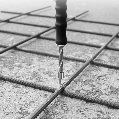Çelës lidhës armature NZ11, automatik, 30cm, i zi