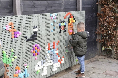 Set kunja mozaiku Masterkidz STEM ME14818, 64 copë, forma gjeometrike, shumëngjyrëshe