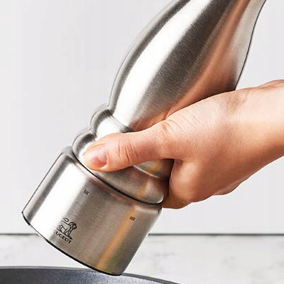 Mulli piperit Peugeot Paris Chef, 22cm, çelik inoks, argjend