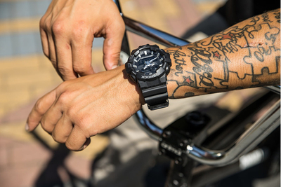Orë dore Casio G/G Shock GA 710B-1A9