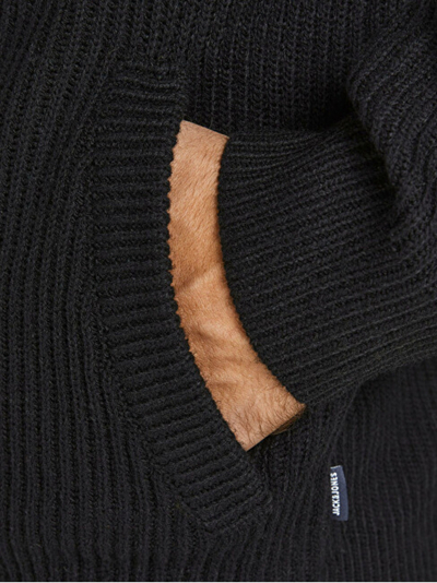 Triko Jack&Jones JJPANNEL, e zezë