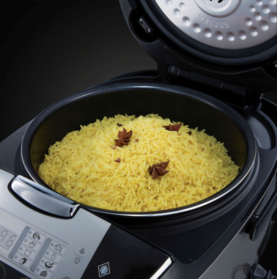 Tenxhere multicooker Russell Hobbs 21850-56, 900W, e zezë