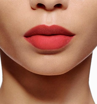 Rimbushje balsam buzësh DIOR Rouge Dior Coloured Lip Balm, me ngjyrë