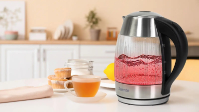 Zierëse uji Salente StripeGlass, 1.8L, 2200W, me dritë të kuqe
