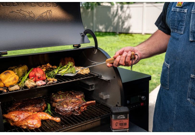 Shpatull BBQ Traeger me rosewood, çelik inox, dorezë druri, kafe