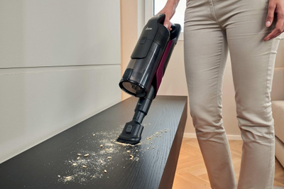 Fshesë me korrent vertikale Hoover HF610HX 011, pa kabllo, 40 min, 0.7L, e zezë