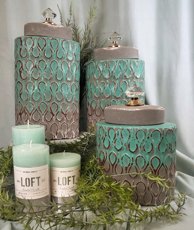 Qiri me aromë Artman Loft Medium Cylinder, më erë shafran e kanellë, turkeze me gri