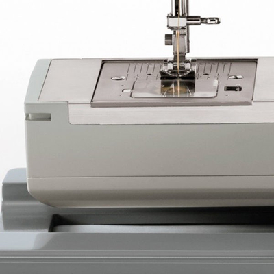 Makina qepëse Singer Heavy Duty 4423, 23 qepje, futës automatik perit, gri