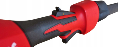 Gërshërë krasitëse teleskopike Milwaukee M18 BLTS-0, brushless, pa bateri, të kuqe