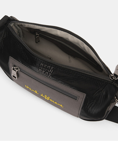 Çantë shpine crossbody Pepe Moll 252441 Amaral, e zezë