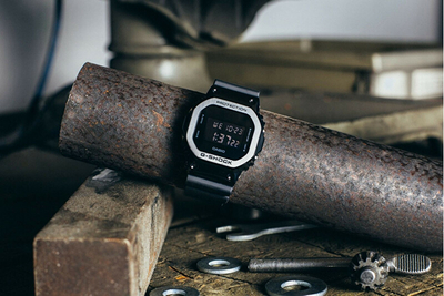 Orë digjitale për meshkuj Casio G-Shock, e zezë