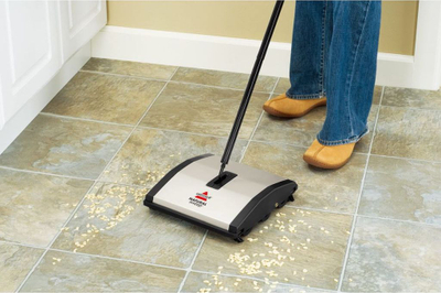 Pastrues me dorë për tapet Bissell Natural Sweep 92N0N, 25 cm, pa kabllo, zi–argjend