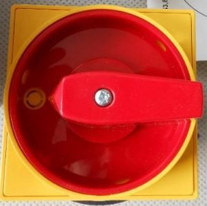 Lidhës rrotullor emergjent Apator, 0-1, 4P, 80A, i kuq