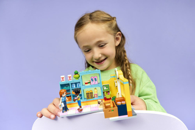Set LEGO Heartlake City Neighborhood Supermarket 42680, lojë me role, shumëngjyrësh