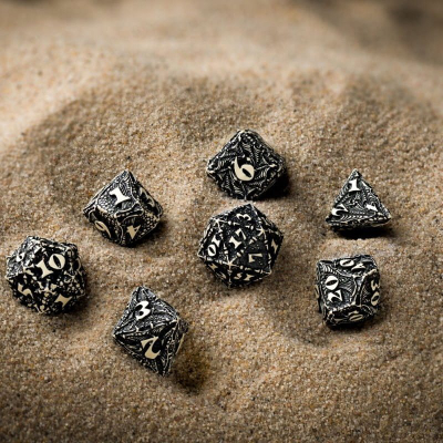 Set zare Q-Workshop Dracopolis Scandinavian Blackfang, 7 copë, të zi me argjend