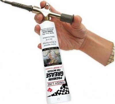 Pompë yndyre për biçikletë Finish Line Grease Gun, gryke e hollë, rri fiks me tuba standardë, metalike