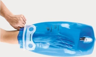 Fshikëz hidratimi Deuter Streamer 3.0L, 3L, me tub pirjeje, transparente blu