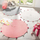 Tapet Douceur d'intérieur Pompomparty, rrumbullak 90 cm, me pomponë shumëngjyrësh