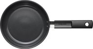 Tigan Hard Face Fiskars, 20 cm, sipërfaqe qeramike Ceratec, i zi