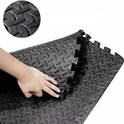 Tapet dyshemeje puzzle FT57, 180x180cm, set 9 pjesë, gri e zezë