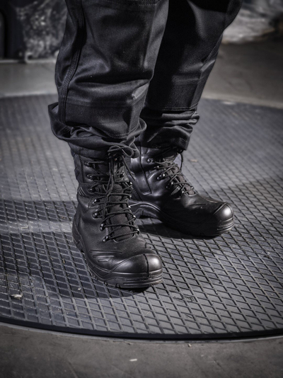 Çizme sportive Dickies Detroit, lëkurë natyrale, nr 43, të zeza