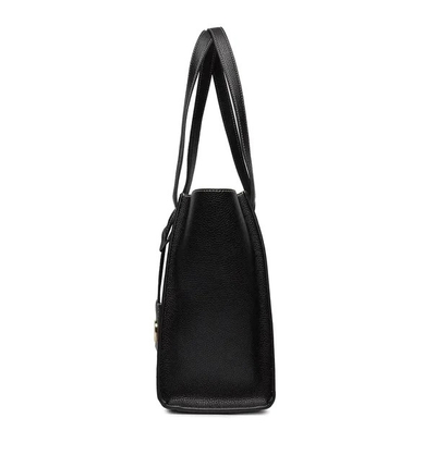 Çantë dore për femra Love Moschino, e zezë