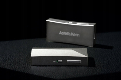 USB звучна картичка Astell&amp;Kern HC4, пренослив DAC, засилувач за слушалки, сребрена