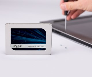 Внатрешен SSD Crucial MX500, 1TB, 2.5\", до 560 MB/s