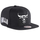 Kapele bejsbolli Mitchell & Ness Bulls, strehë e rrafshët, e zezë