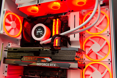 Kompjuter tavoline HAL3000 Herní sestava MČR 2024, Intel Core i9-14900KF, 64GB RAM, 4TB SSD, RTX 4090, i bardhë