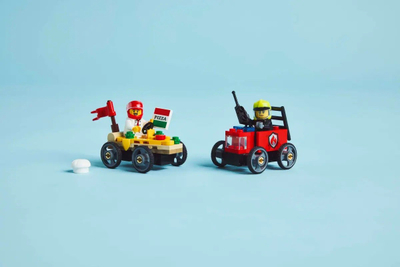 Set lodër LEGO City 60458 Pizza Van Racing Pack vs Fire Truck