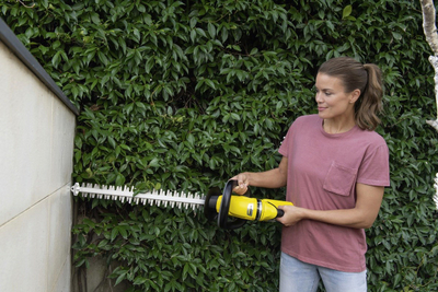 Gërshërë kopshti me bateri Karcher HGE 18-50 Set, 50 cm, 18V 2.5Ah, verdhë e zezë