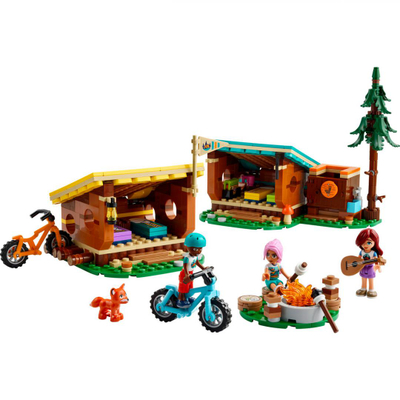 Lodra konstruktore LEGO Friends 42624 Adventure Camp Cozy Cabins, set ndërtimi kampingu, me figurina