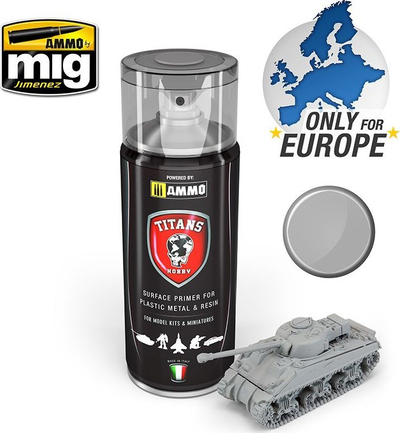 Primer sprej Ammo by Mig Titans Hobby 102, 400ml, mat, gri e çelët