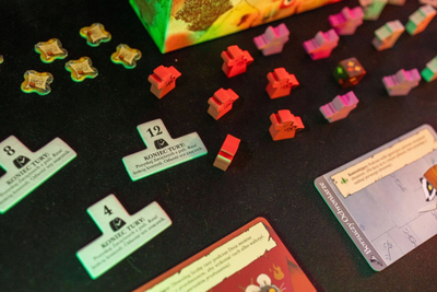 Zgjerim loje shahu me figura Portal Games Root Hireling Pack Marauder Hirelings, për lojën Root, shumëngjyrëshe