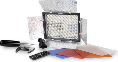 LED ламба Yongnuo YN-300III, 3200K-5500K, прилагодливо светло