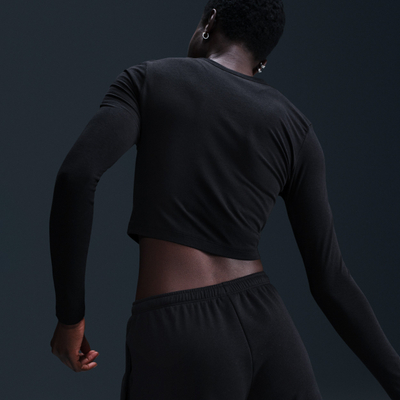 Bluzë e shkurtër Nike Sportswear Chill Knit për femra, me mëngë të gjata, e zezë
