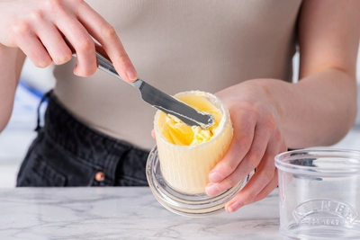 Enë gjalpi Kilner Butter Dish KI25115, 10.8 x 10.5 x 17 cm, qelq transparent