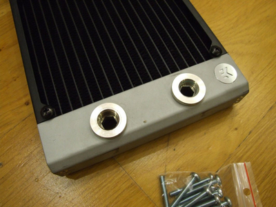 Radiator për ftohje uji PC EKWB EK-Quantum Surface S420, 420mm, 30mm, i zi