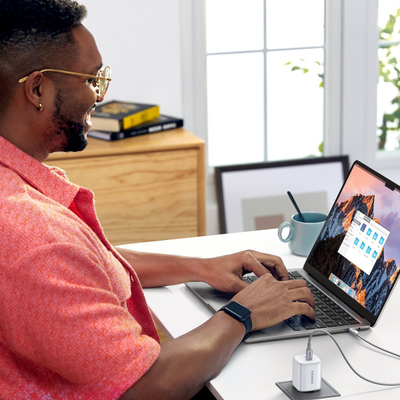 Karikues muri Ugreen Nexode 45W, 2x USB‑C PD, i bardhë