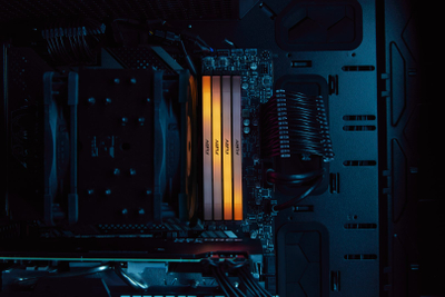 RAM Кингстон ФЈУРИ Ренегејд, 16GB DDR4, 4266MT/s, со RGB, црна