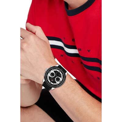 Orë për meshkuj Tommy Hilfiger, e zezë