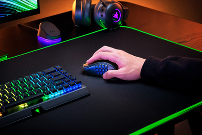 Гејминг глушец Razer Naga V2 Pro, безжичен, RGB, црн